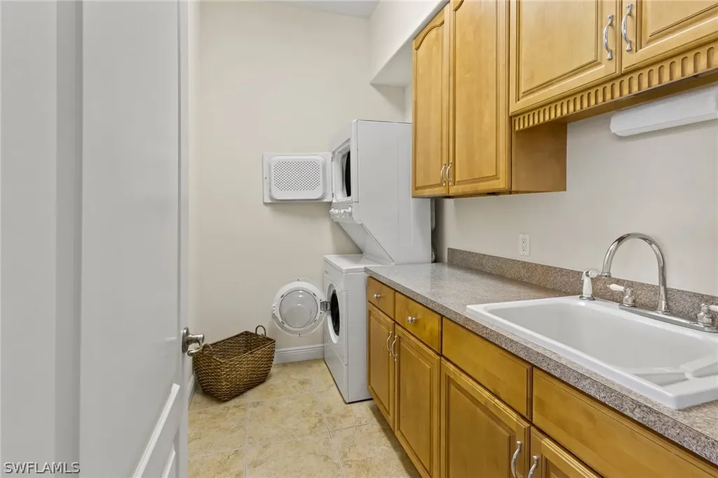 2528 SW 39th Terrace Cape Coral FL 33914