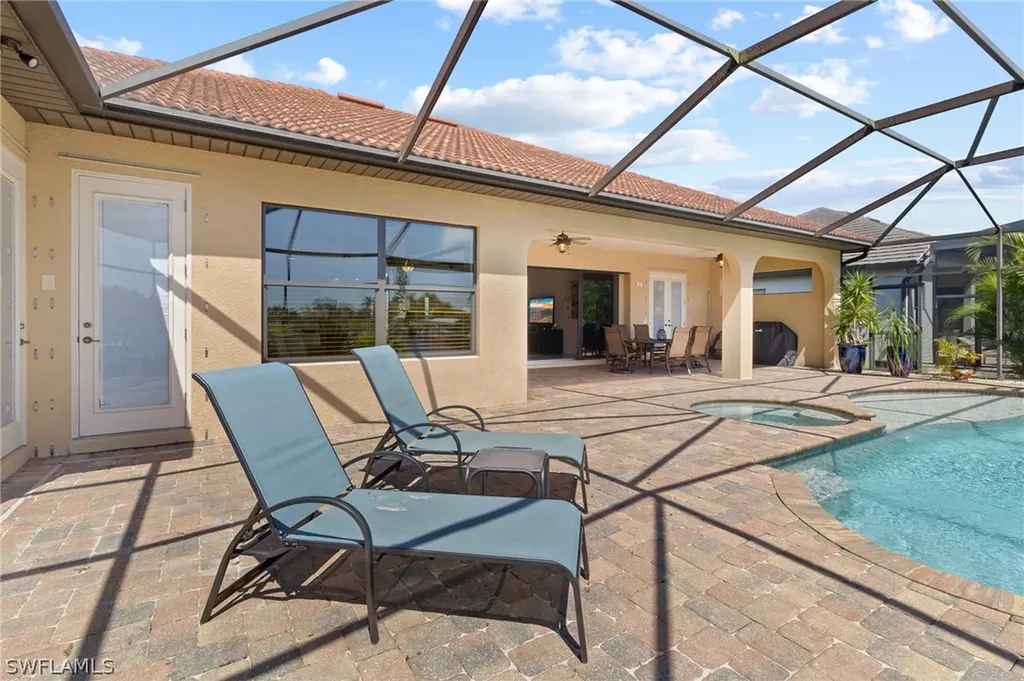 2528 SW 39th Terrace Cape Coral FL 33914