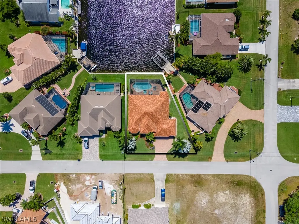 2528 SW 39th Terrace Cape Coral FL 33914