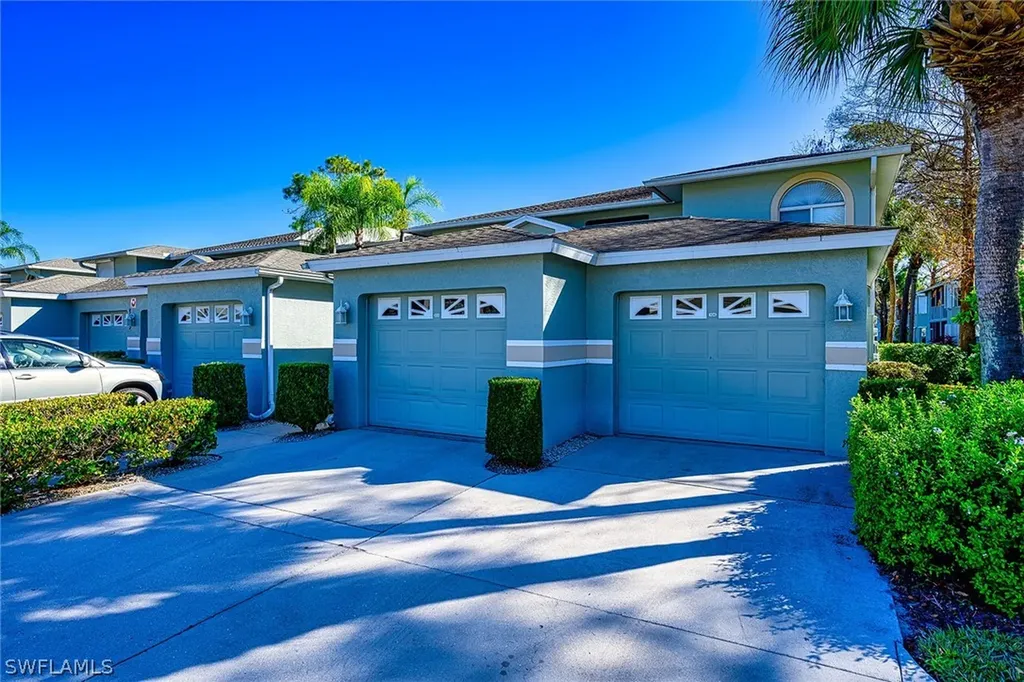 815 New Waterford Drive Naples FL 34104
