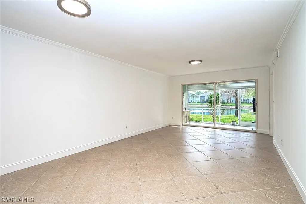 815 New Waterford Drive Naples FL 34104