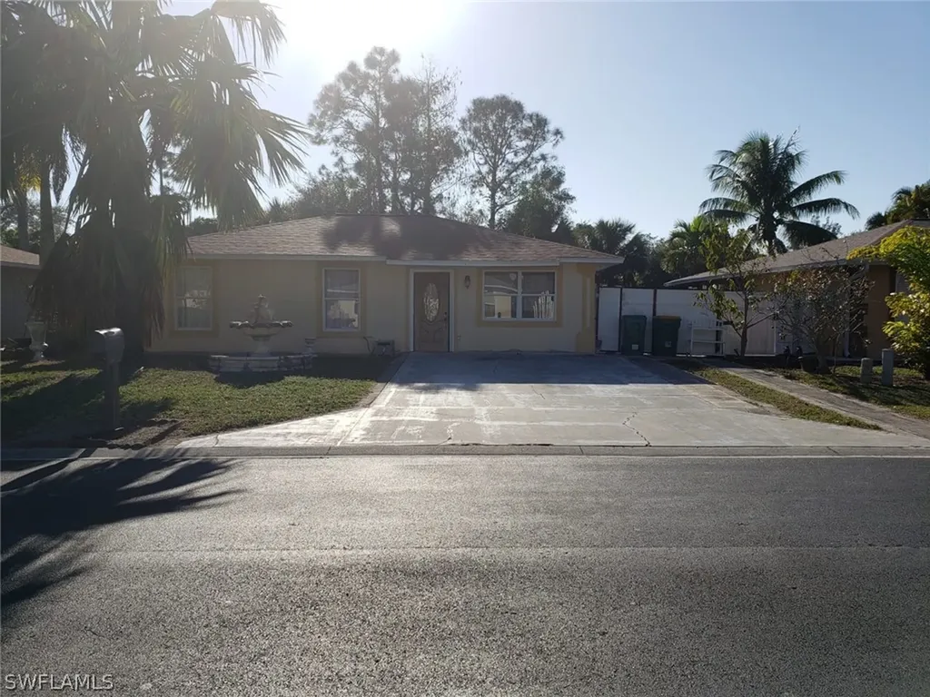 12119 Americus Lane Naples FL 34113