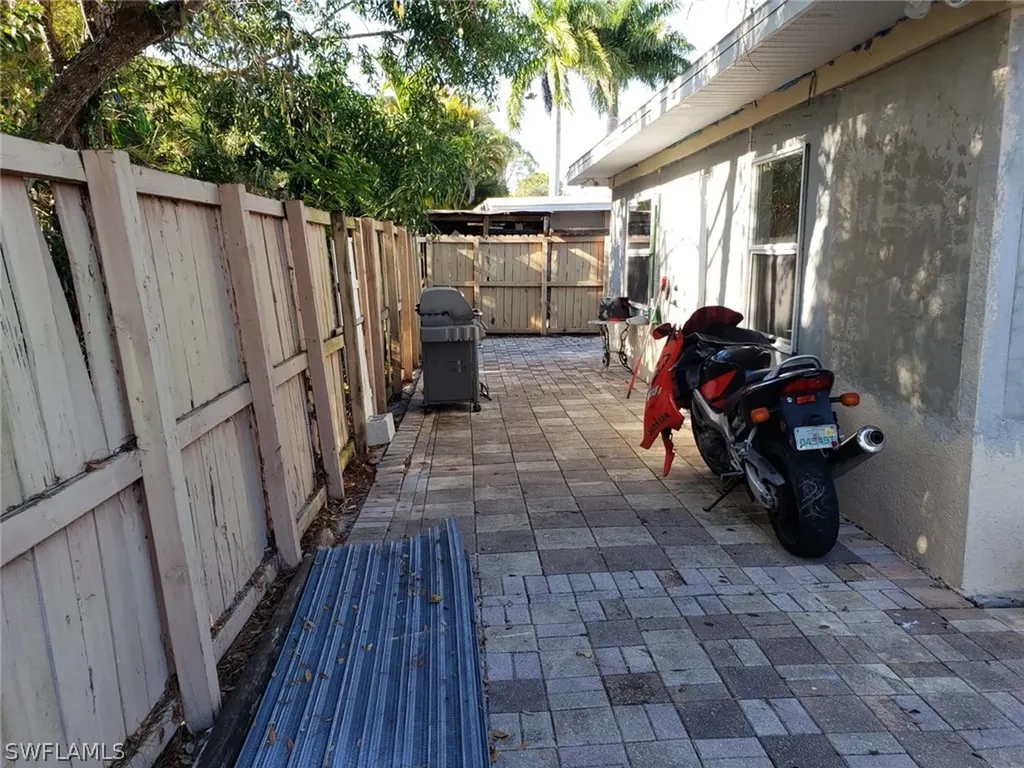 12119 Americus Lane Naples FL 34113