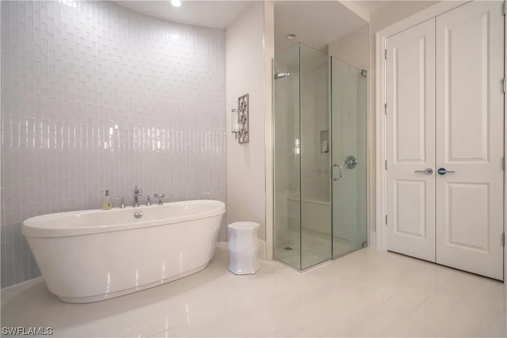 16362 Corsica Way Naples FL 34110