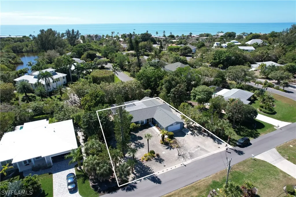 430 Lake Murex Circle Sanibel FL 33957
