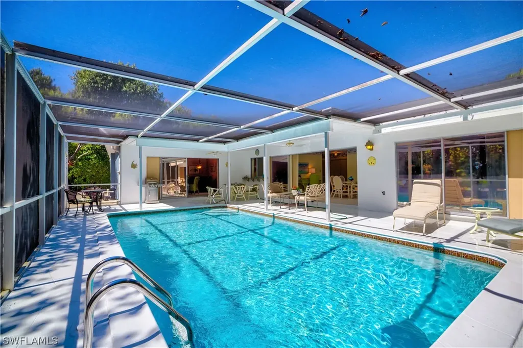 430 Lake Murex Circle Sanibel FL 33957