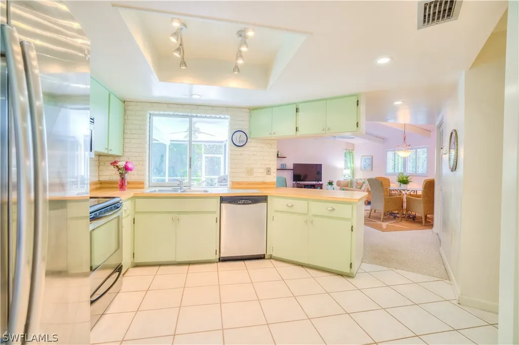 430 Lake Murex Circle Sanibel FL 33957