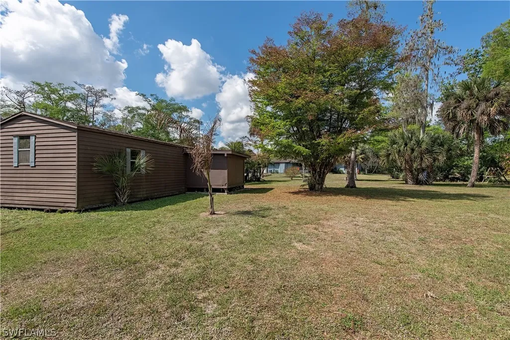 310 9th Street NW Naples FL 34120
