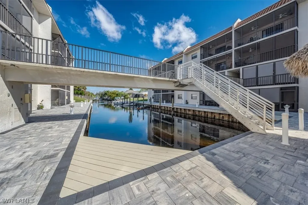 Bonita Springs FL, 9395 Pennsylvania Avenue, Unit 26