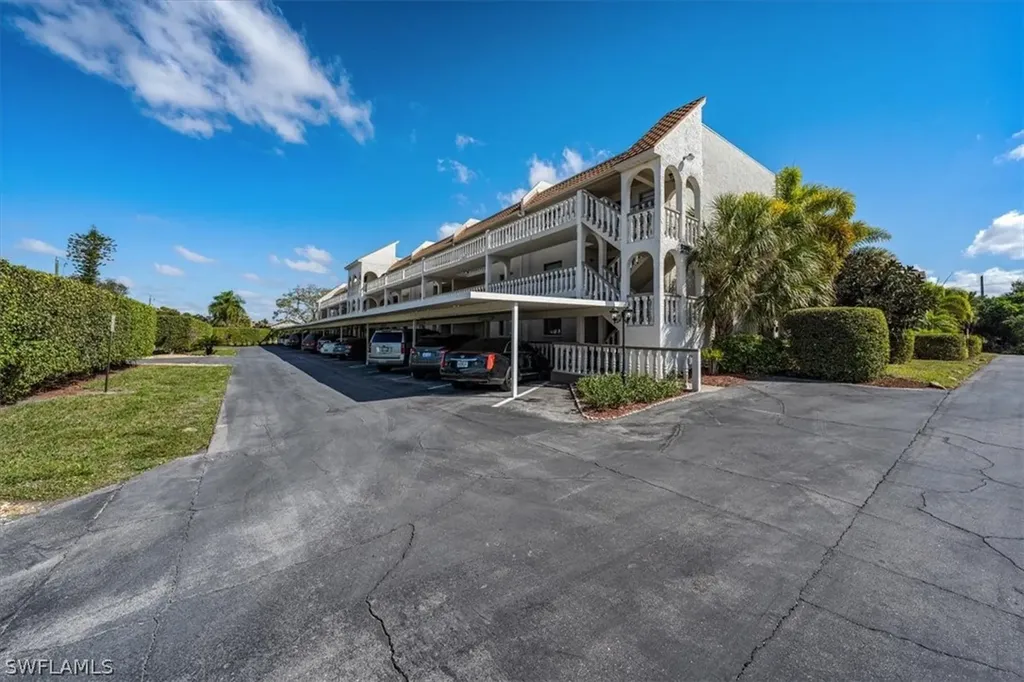 9395 Pennsylvania Avenue Bonita Springs FL 34135