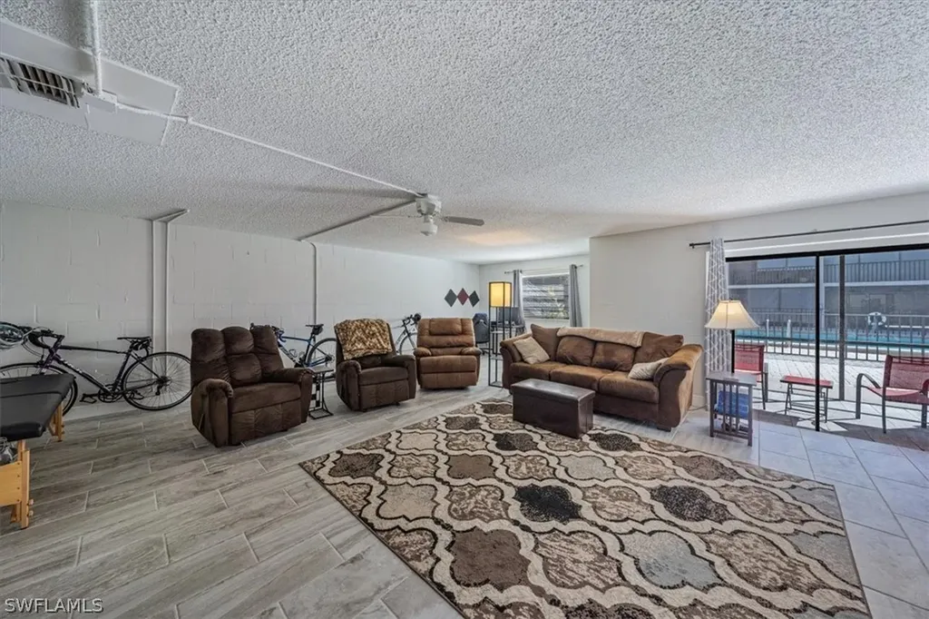 9395 Pennsylvania Avenue Bonita Springs FL 34135