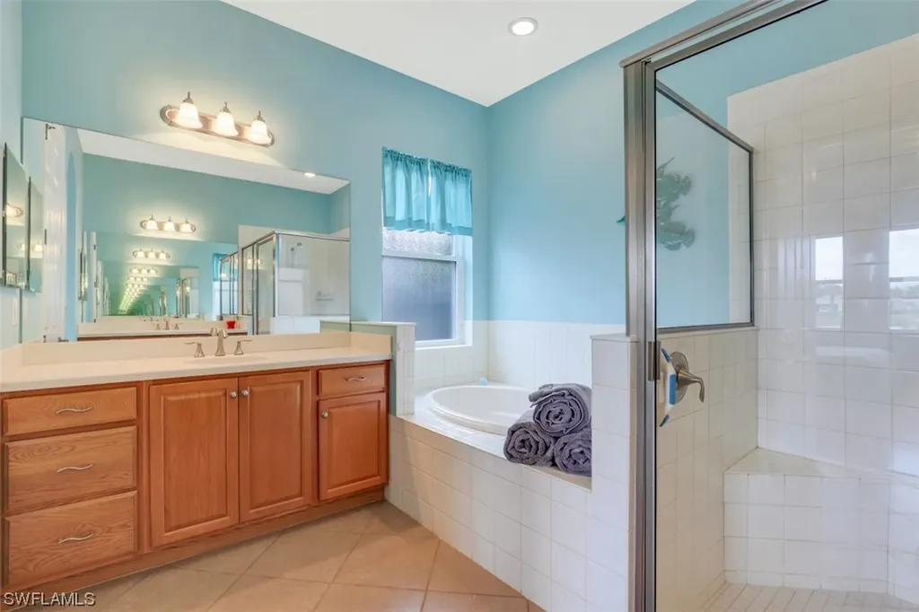 13564 Manchester Way Naples FL 34109
