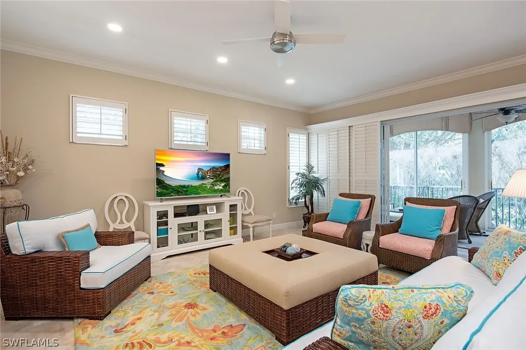 515 Via Veneto Naples FL 34108