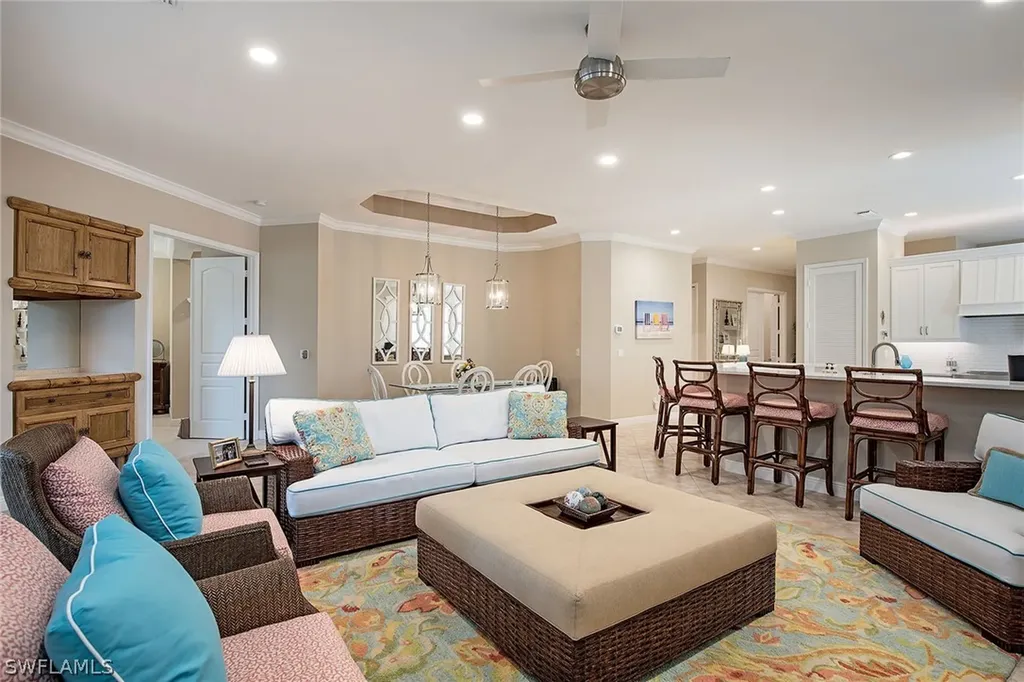 515 Via Veneto Naples FL 34108