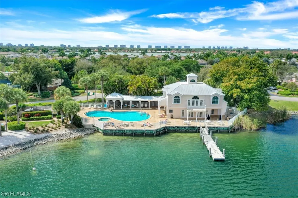 2810 Sailors Way Naples FL 34109