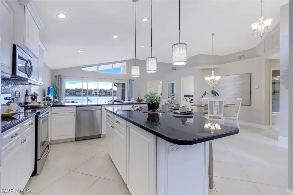 2810 Sailors Way Naples FL 34109