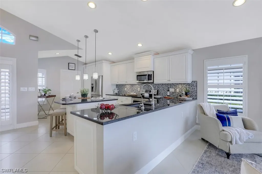 2810 Sailors Way Naples FL 34109