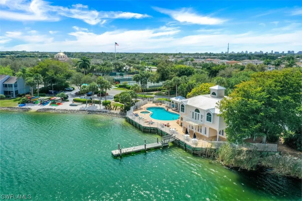 2810 Sailors Way Naples FL 34109