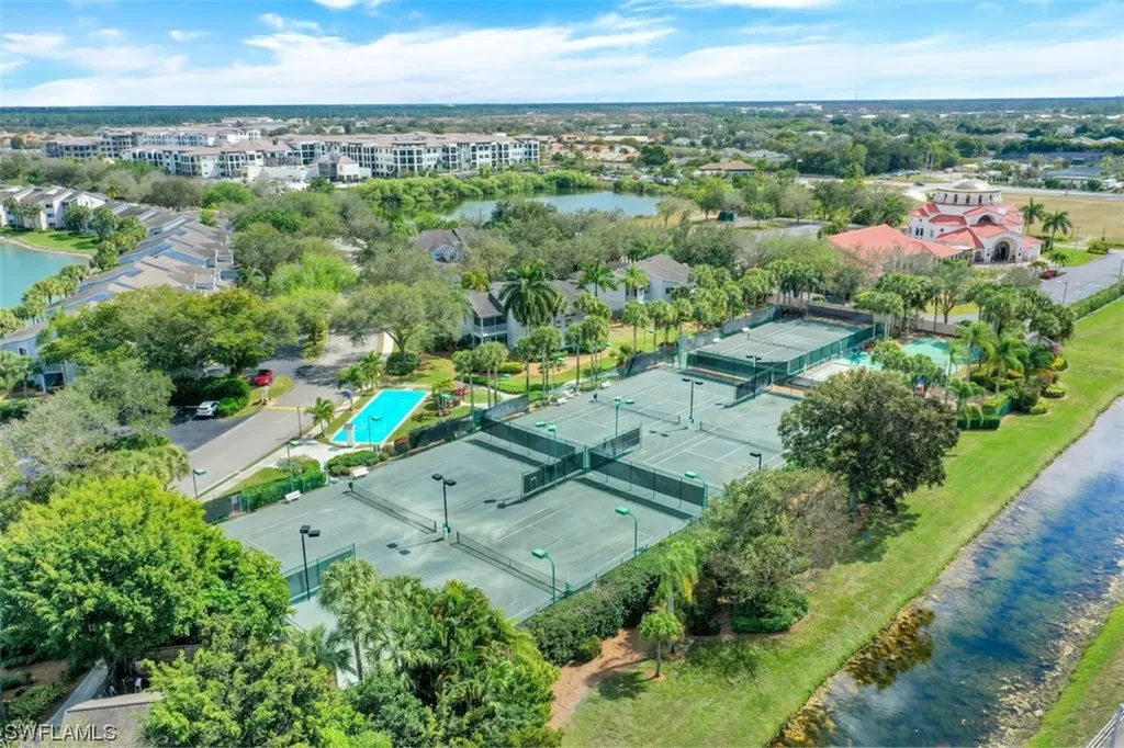 2810 Sailors Way Naples FL 34109
