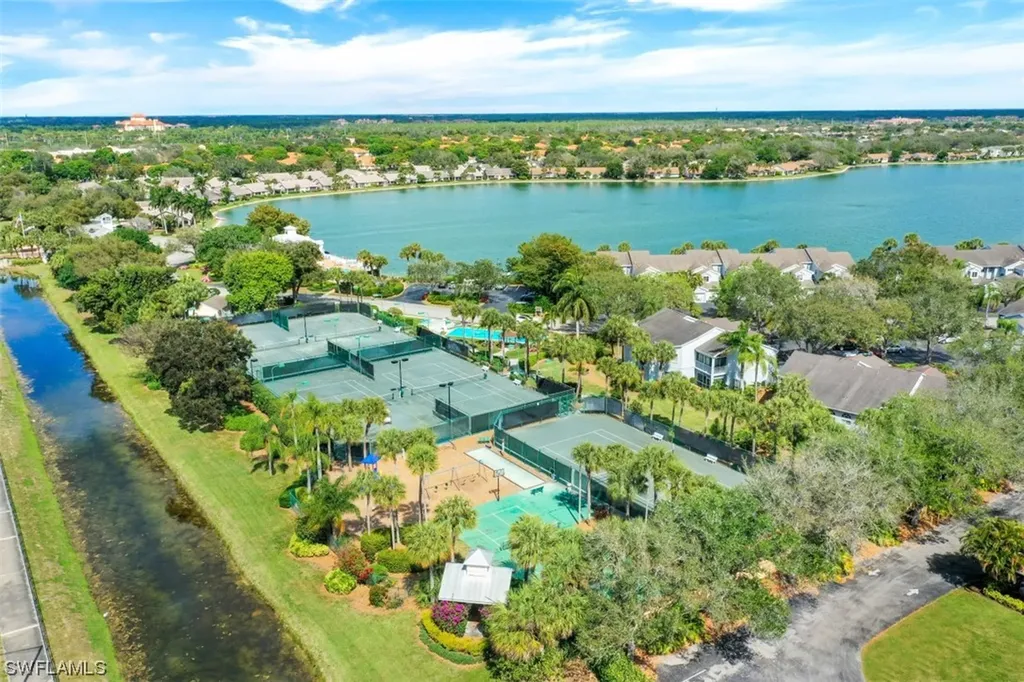 2810 Sailors Way Naples FL 34109