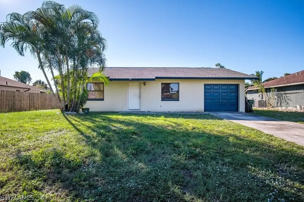 3041 54th Terrace SW Naples FL 34116