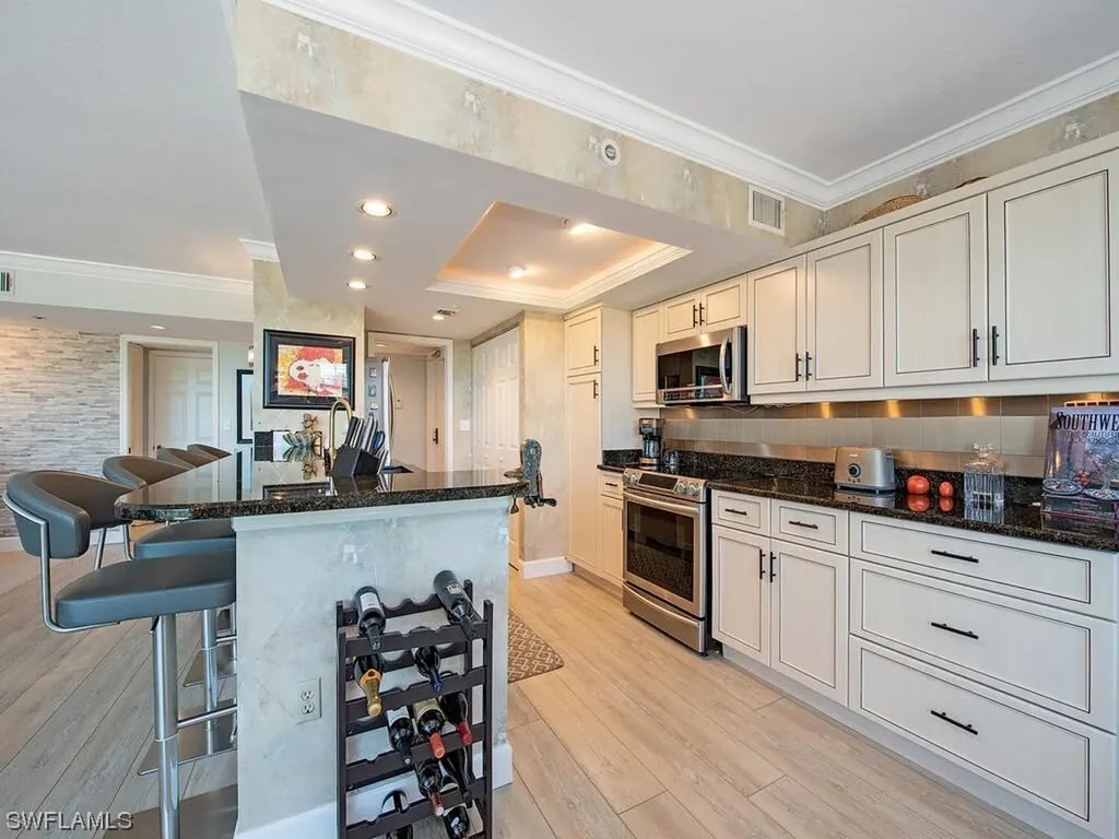 6101 Pelican Bay Boulevard Naples FL 34108