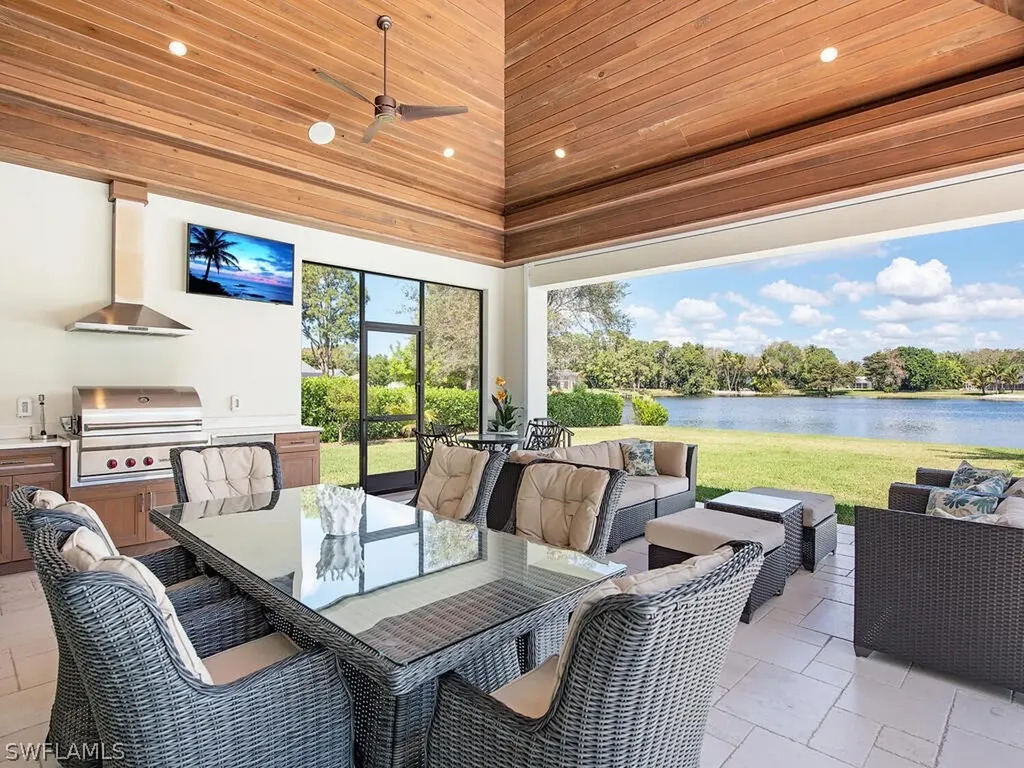 119 Carica Road Naples FL 34108