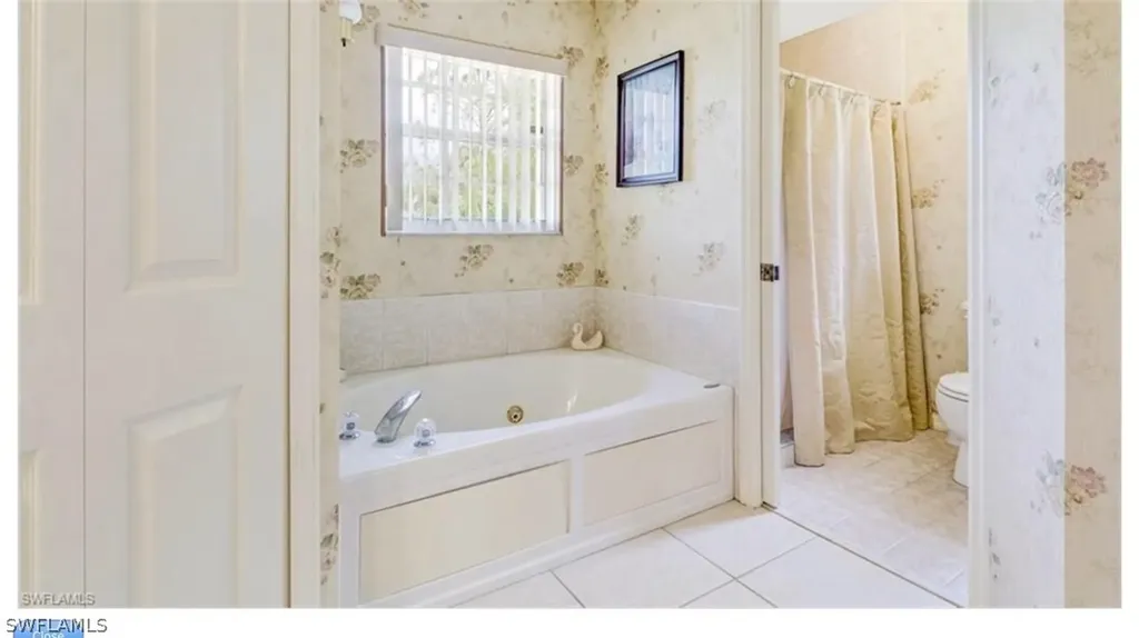 591 14th Street NE Naples FL 34120