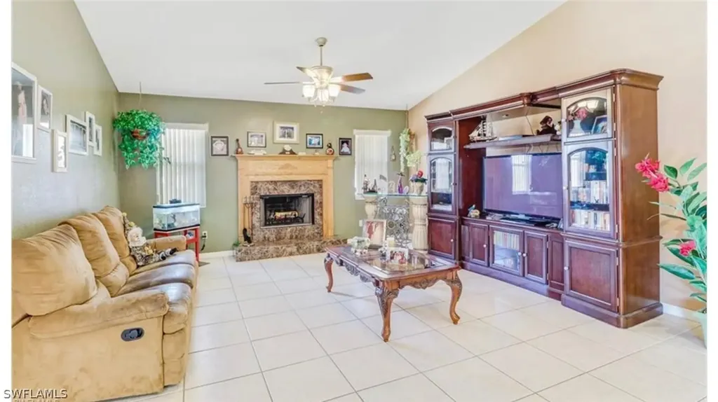 591 14th Street NE Naples FL 34120