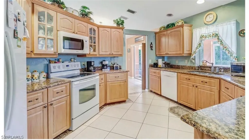 591 14th Street NE Naples FL 34120