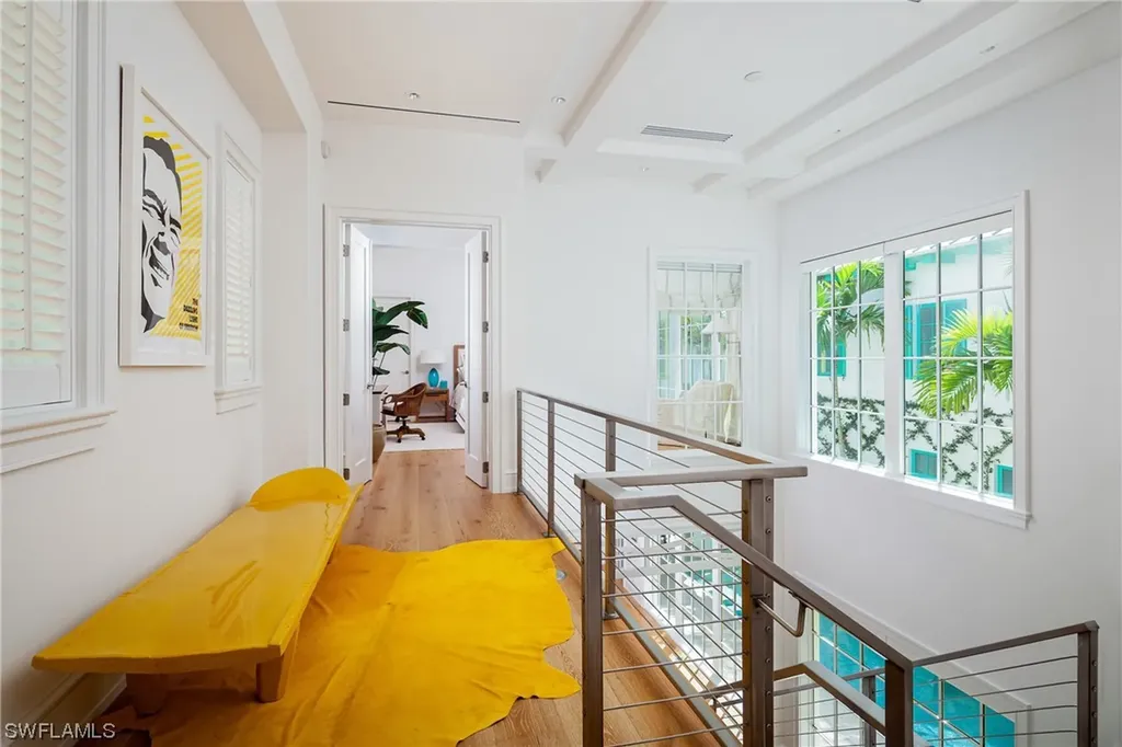942 9th Avenue S Naples FL 34102