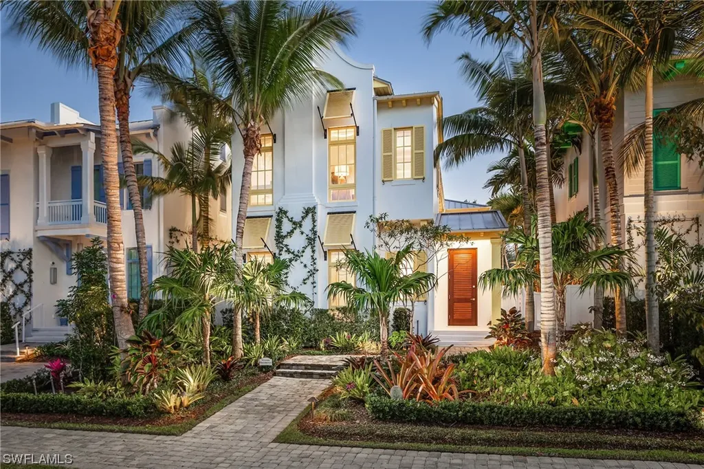 942 9th Avenue S Naples FL 34102