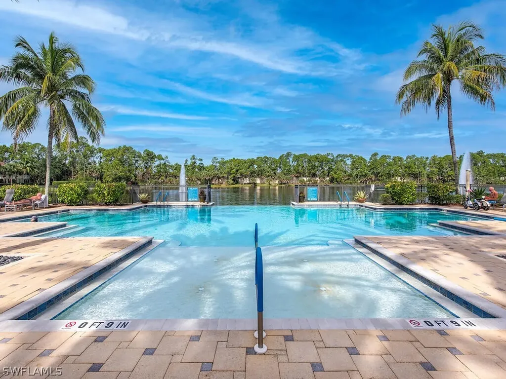 1591 Cayman Court Naples FL 34119