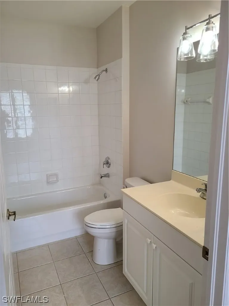 6290 Wilshire Pines Circle Naples FL 34109