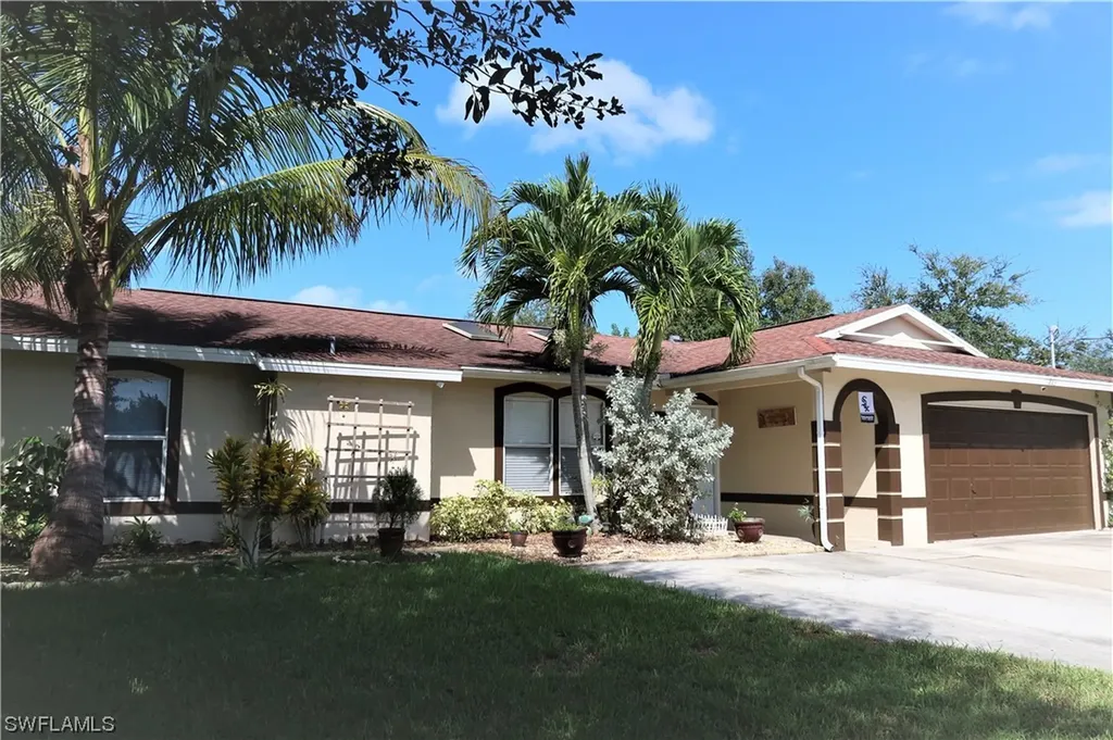 1883 41st Street SW Naples FL 34116