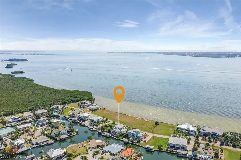 2193 Macadamia Street St. James City FL 33956
