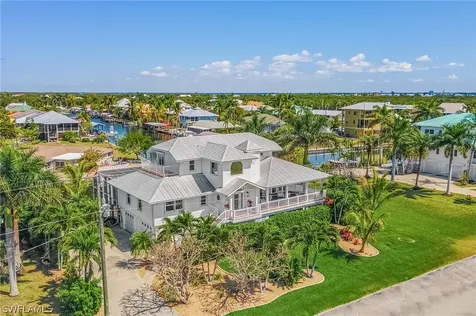 2193 Macadamia Street ST. James City FL 33956