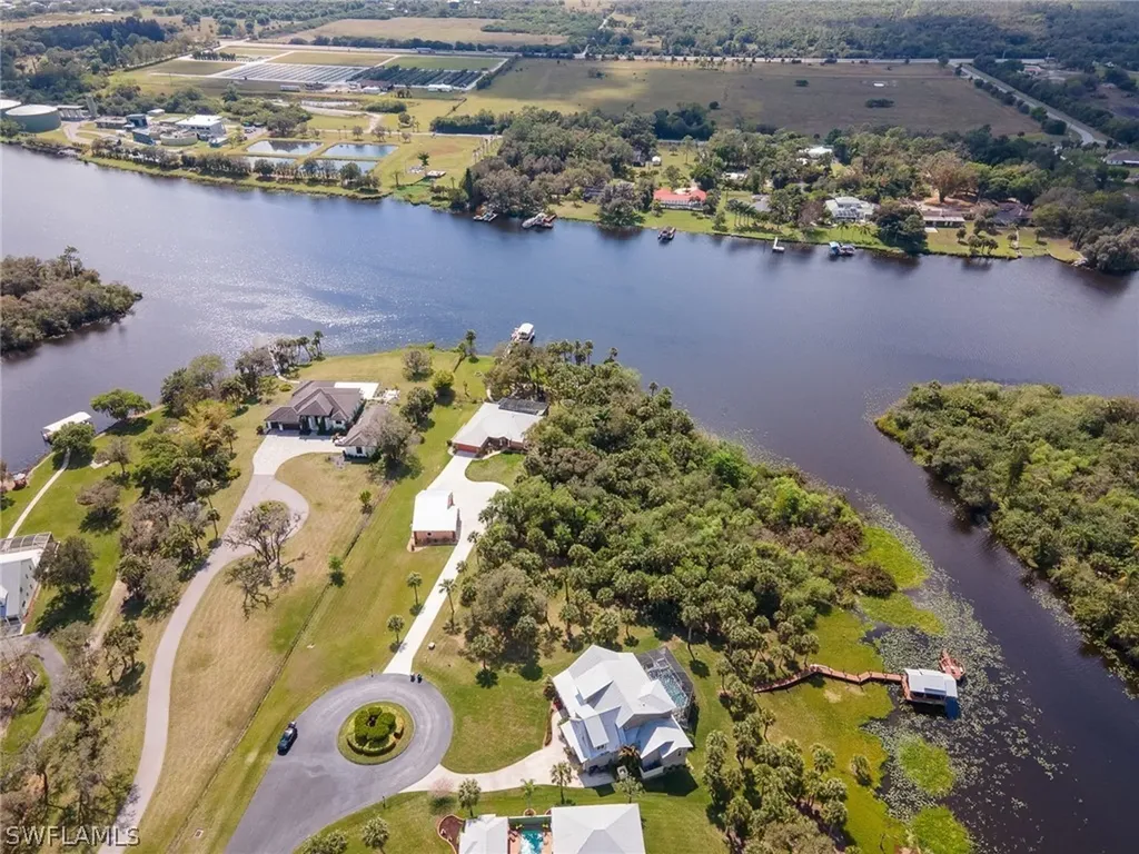 18011 Riverchase Court Alva FL 33920