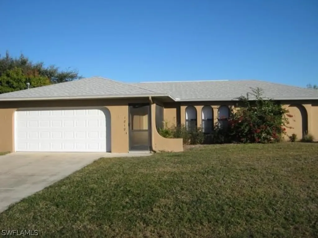 1819 SE 15th Street Cape Coral FL 33990