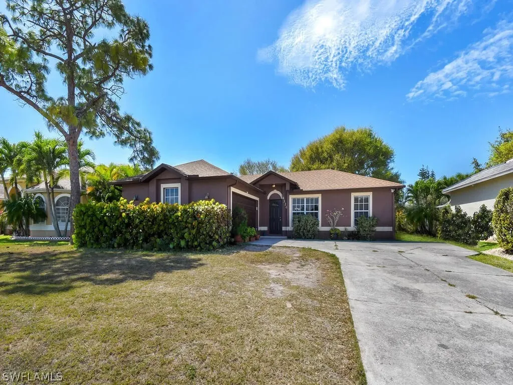 4326 Chiquita Boulevard S Cape Coral FL 33914