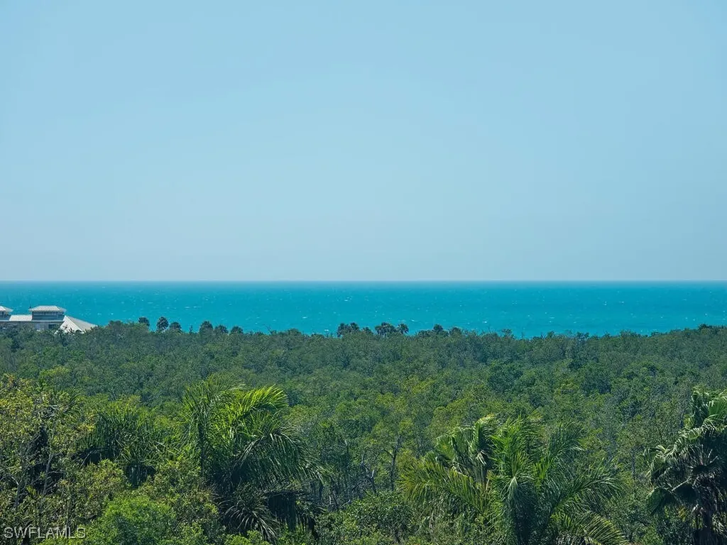 7515 Pelican Bay Boulevard Naples FL 34108
