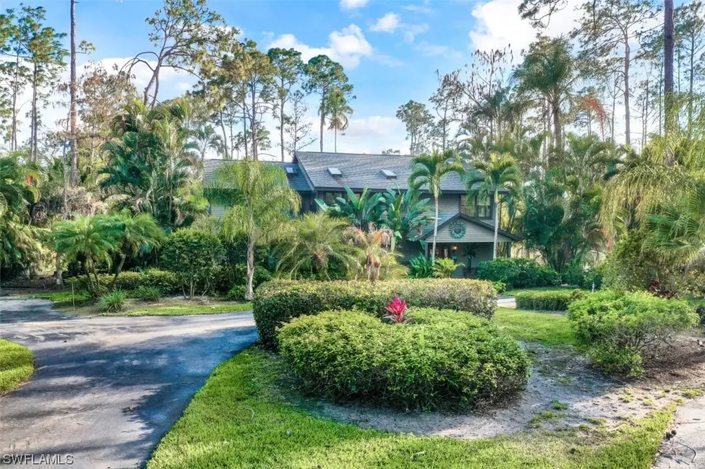 6170 Bur Oaks Lane Naples FL 34119