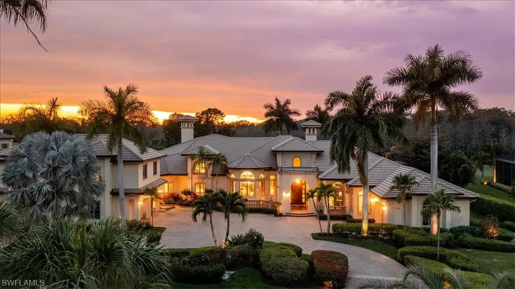 4427 Wayside Drive Naples FL 34119