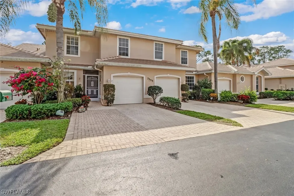 7555 Meadow Lakes Drive Naples FL 34104