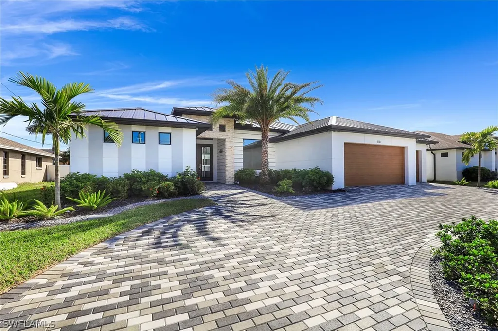 2125 SE 18th Avenue Cape Coral FL 33990