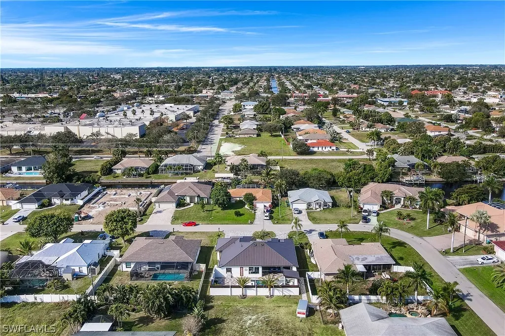 2125 SE 18th Avenue Cape Coral FL 33990