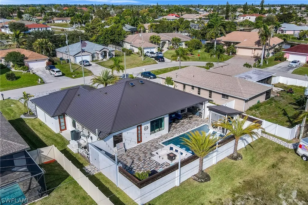 2125 SE 18th Avenue Cape Coral FL 33990