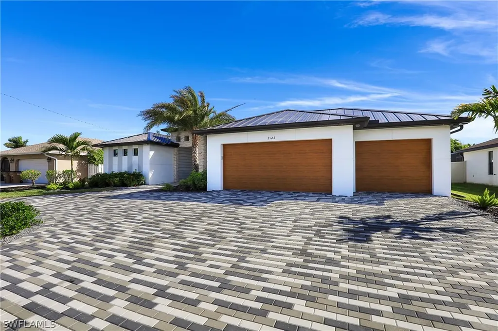 2125 SE 18th Avenue Cape Coral FL 33990