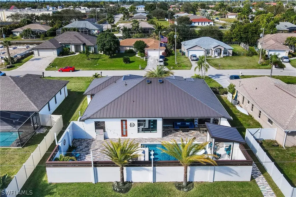 2125 SE 18th Avenue Cape Coral FL 33990