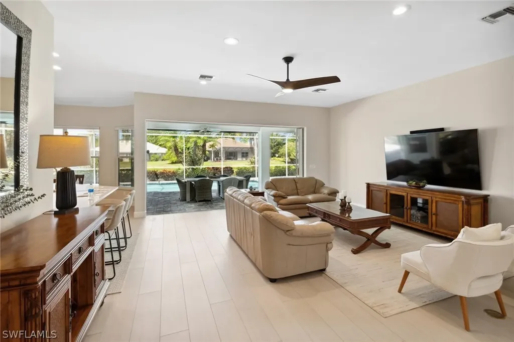 11569 Longshore Way E Naples FL 34119